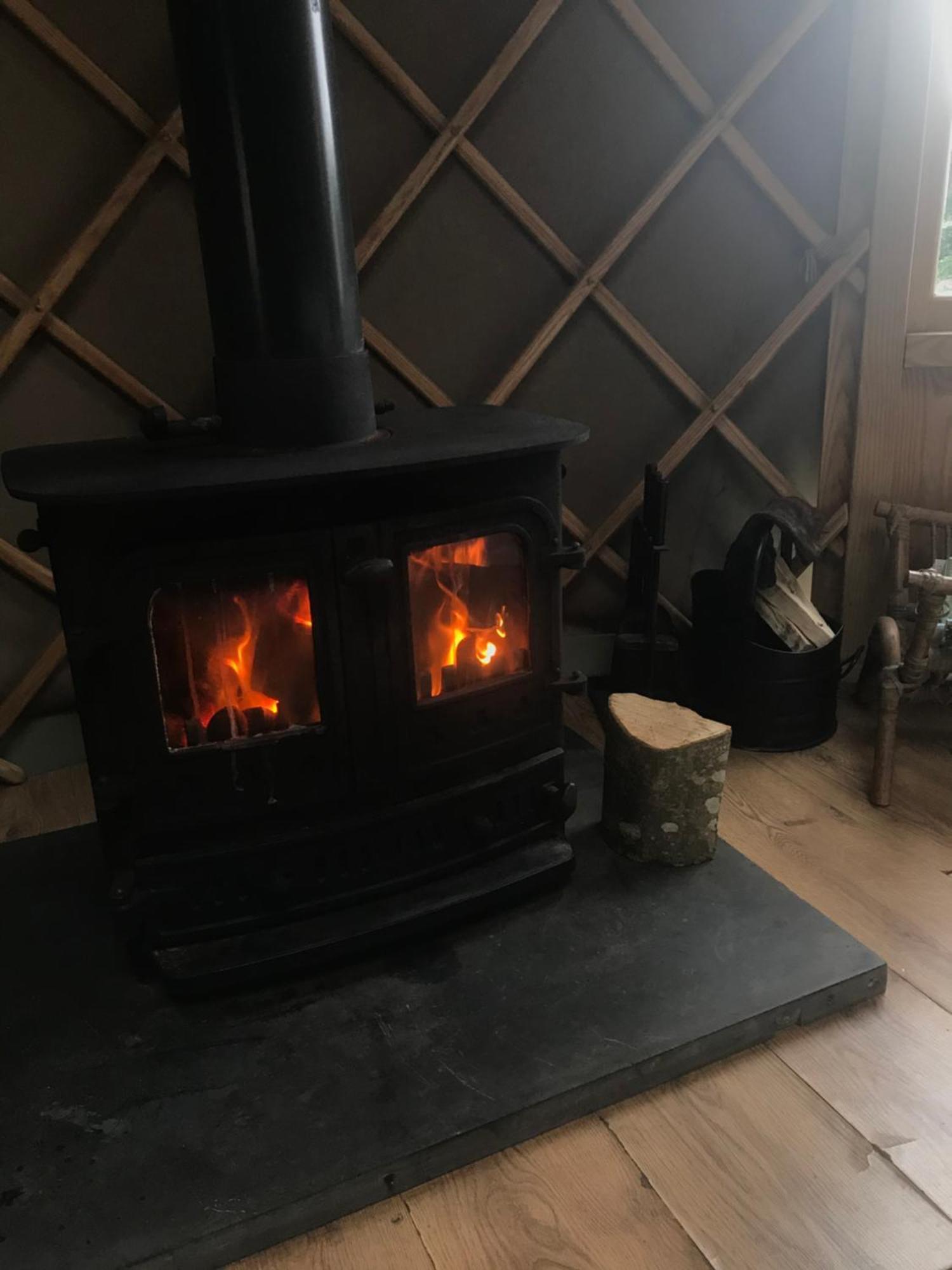 Hotel Sunbank Yurt à Llangollen Extérieur photo