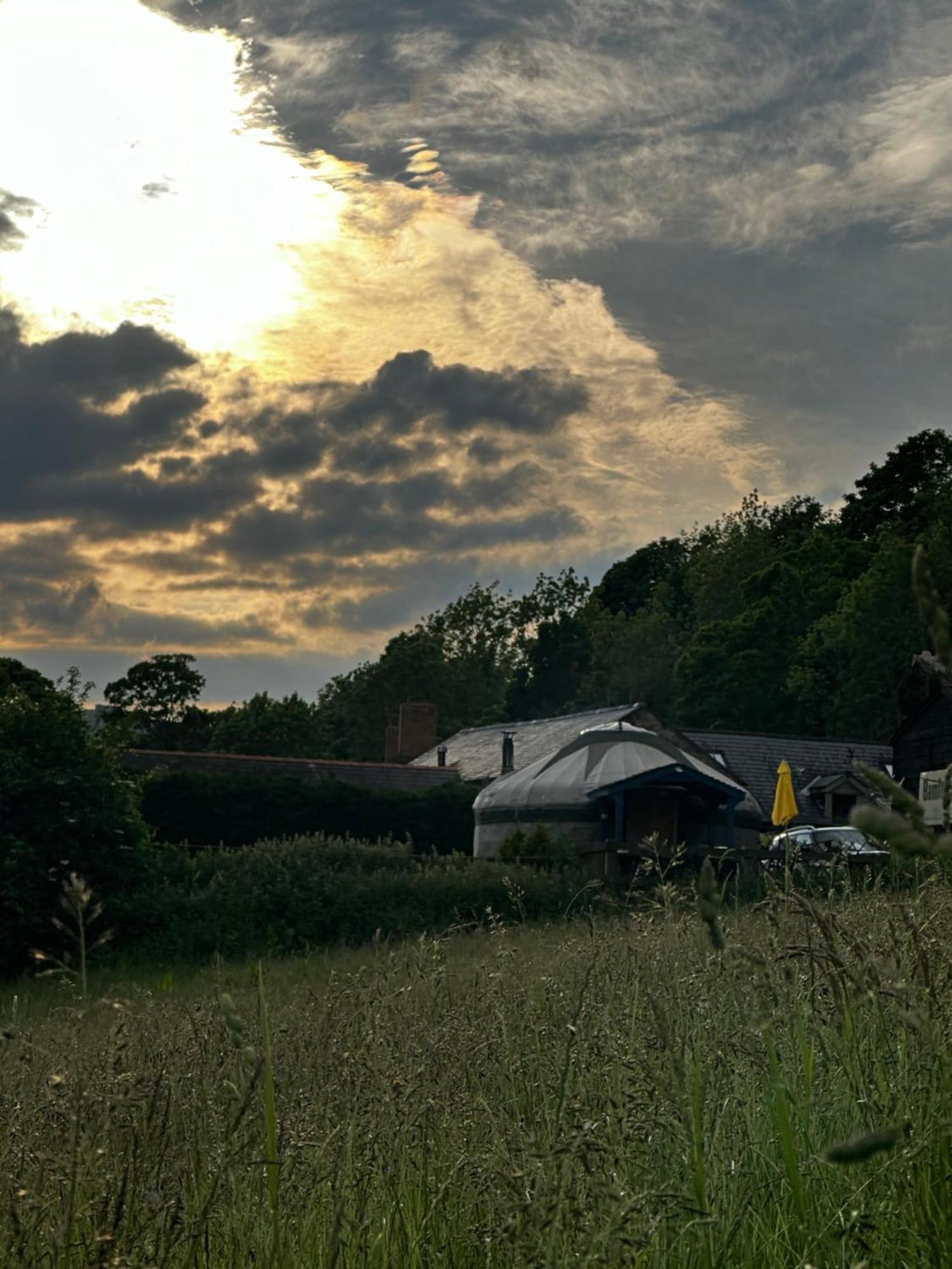Hotel Sunbank Yurt à Llangollen Extérieur photo