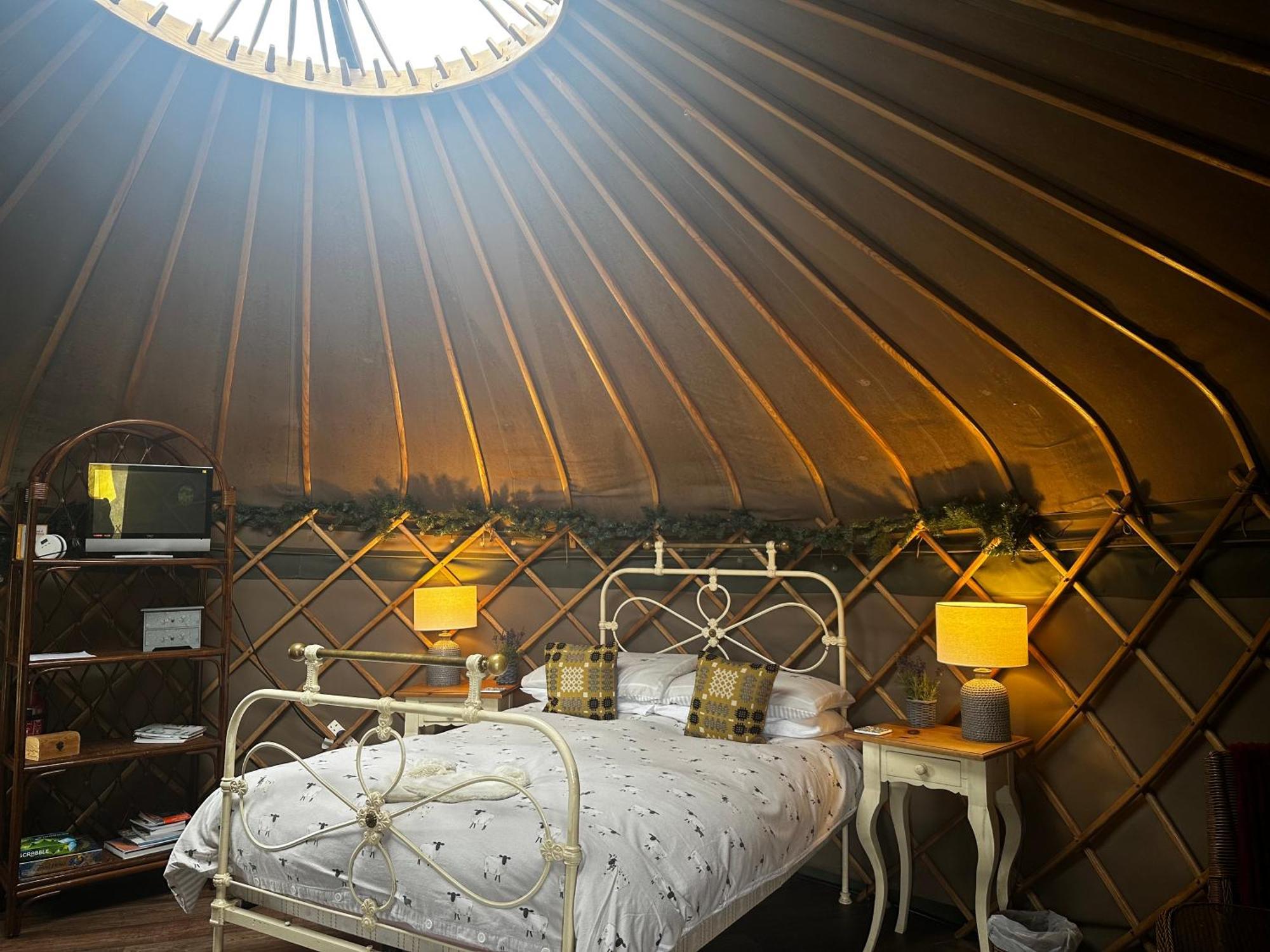 Hotel Sunbank Yurt à Llangollen Extérieur photo